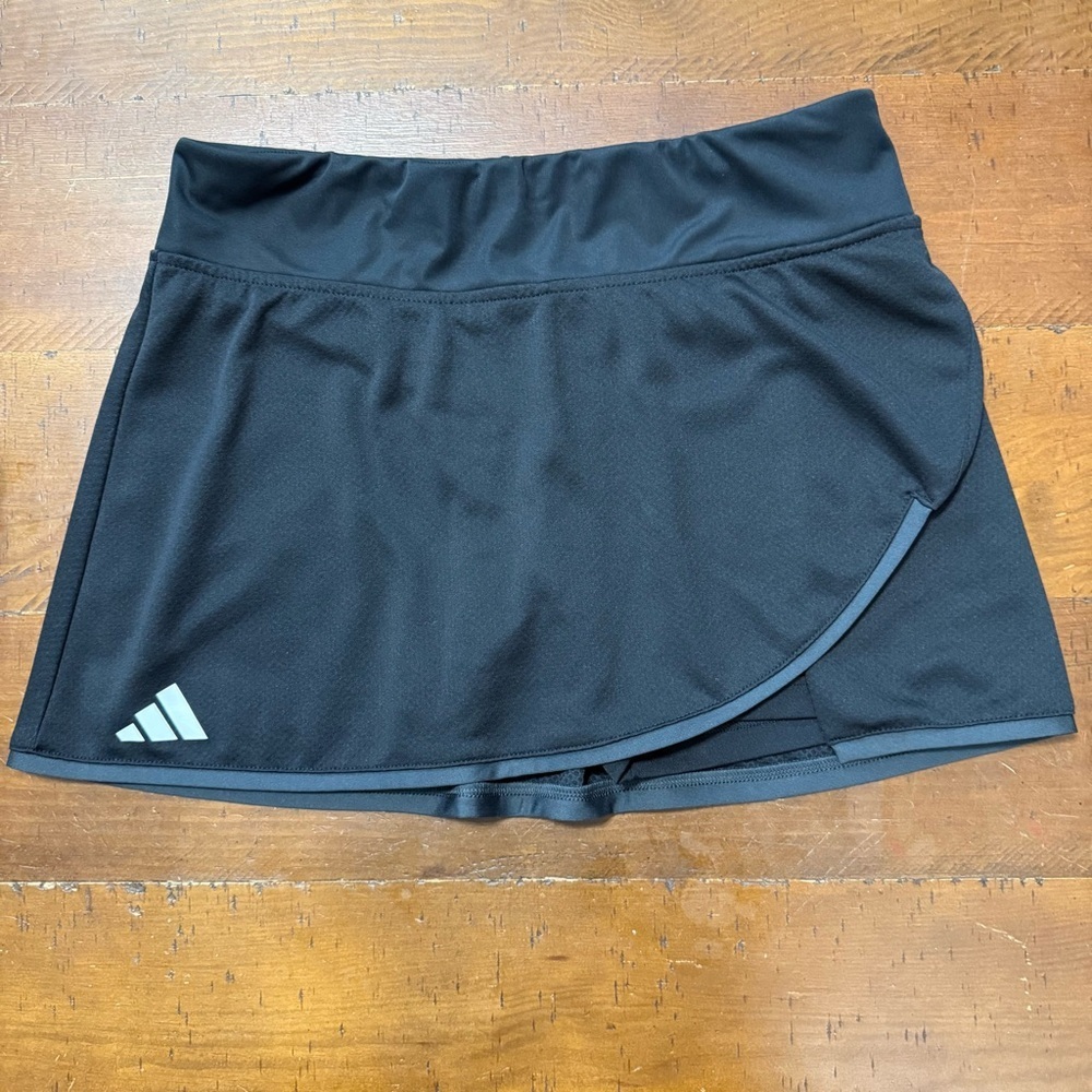 Adidas Women's Black Tennis Skort size L